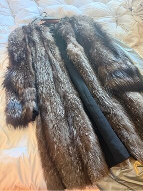 Luxurious Vintage Long Raccoon Fur Coat